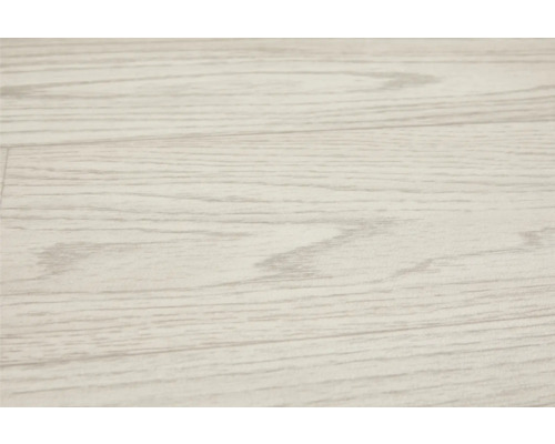 Detail laminátové podlahy s dřevěným vzhledem