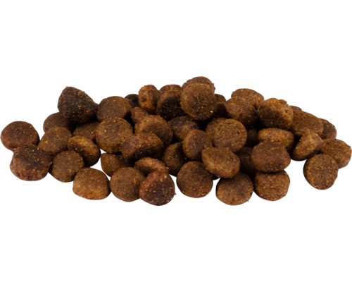 Hromada suchého krmiva pro psy