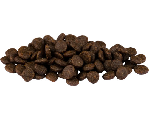 Hromada suchého krmiva pro psy