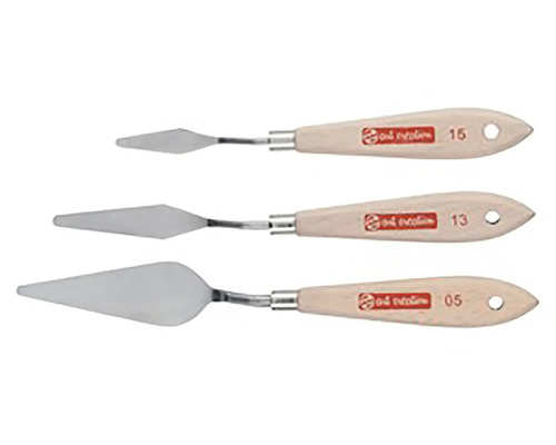 Tři malířské špachtle s dřevěnou rukojetí