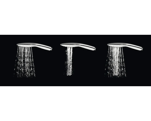 Tři ruční sprchy s různými typy proudu