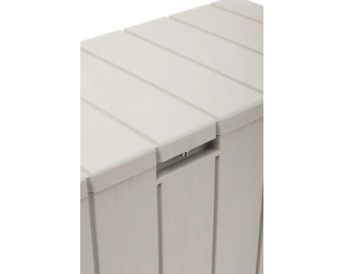 Detail zahradního boxu s víkem