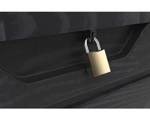 Detail černého úložného boxu se zámkem