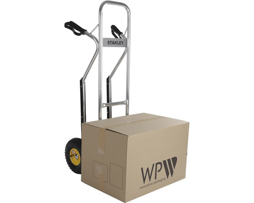 Ruční vozík s kartonem