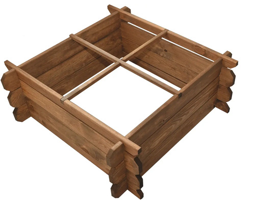 Čtvercový vyvýšený záhon ze dřeva