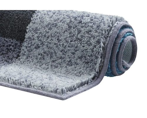 Srolovaná koupelnová předložka s geometrickým vzorem