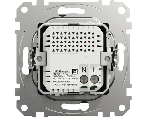Zadní strana USB nabíječky pro montáž na stěnu s technickými údaji