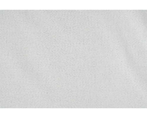 Světlý koberec s lehkou strukturou