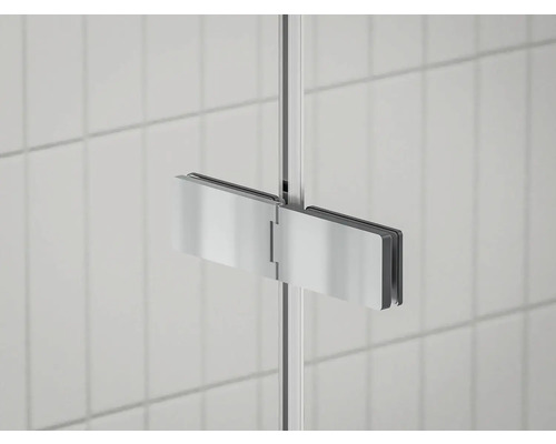 Detailní pohled na kovové sprchové kování