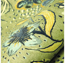 Detail zelené tapety s květinovým vzorem
