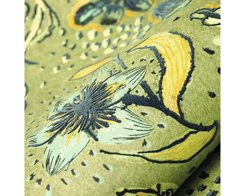 Detail zelené tapety s květinovým vzorem