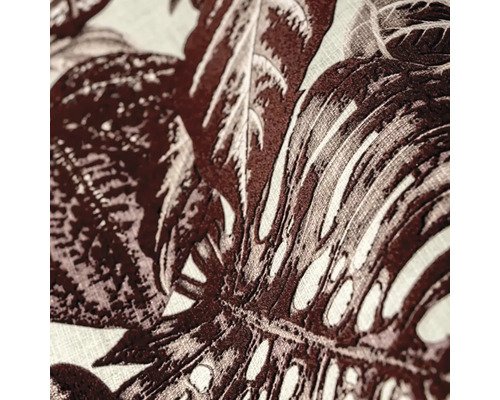 Detail strukturované tapety s rostlinnými motivy