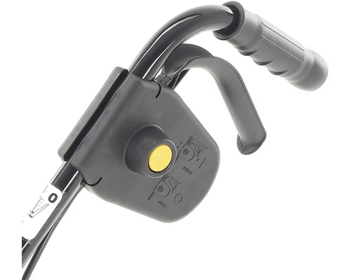 Rukojeť a ovládací prvky sekačky na trávu