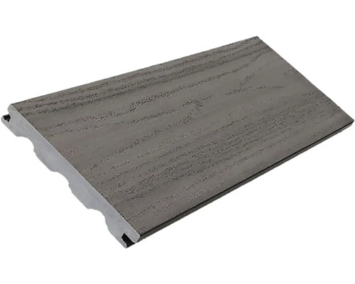 Terasa prkno z dřeva a plastu