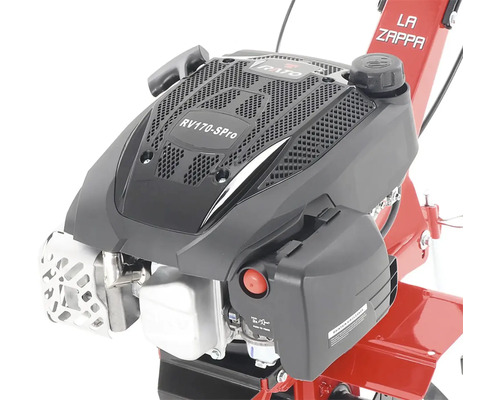 Detailní záběr motoru kultivátoru