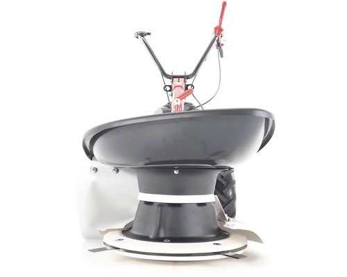 Detailní záběr bubnové sekačky s ocelovými noži