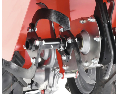 Detail kultivátoru s frézovacími noži