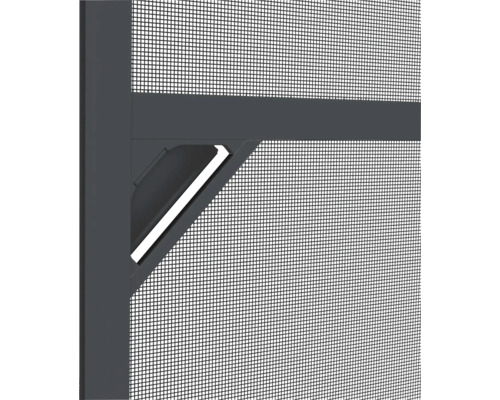 Detailní pohled na síť proti hmyzu s rámem