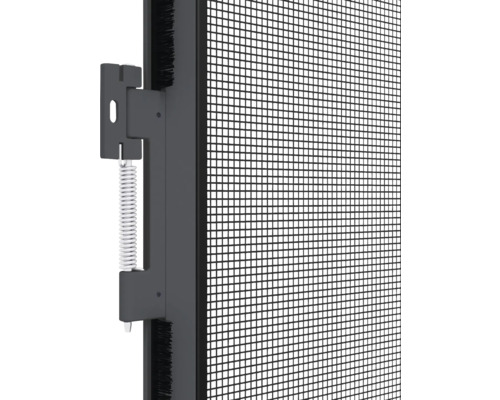 Detailní pohled na síť proti hmyzu s rámem a upevněním