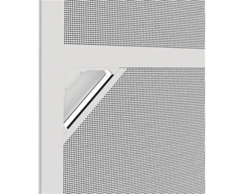 Detailní pohled na okno proti hmyzu s otočným uzávěrem