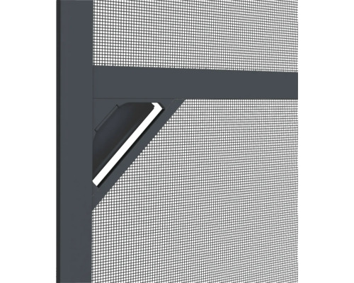 Detailní pohled na síť proti hmyzu s rámem