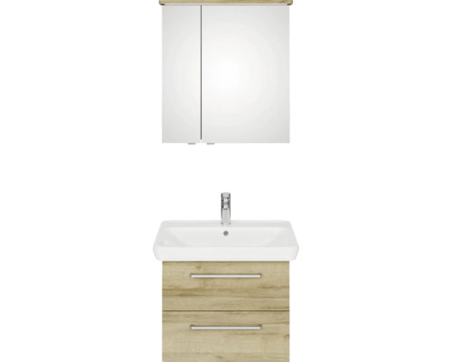 Kombinace umyvadla a zrcadlové skříňky v koupelně