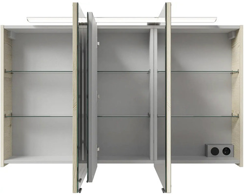 Otevřená zrcadlová skříňka se skleněnými policemi a zásuvkami