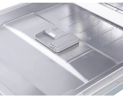 Vnitřek myčky s dávkovací komorou