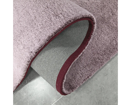 Detailní pohled na koberec s vlasem