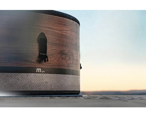 Detailní záběr vířivky MSpa s uzamykacím mechanismem