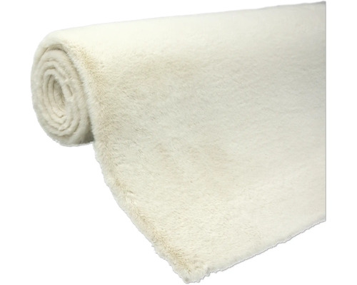 Srolovaný koberec z umělé kožešiny