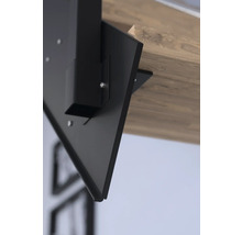Detail upevnění stolu z kovu