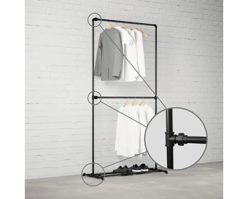 Věšák na šaty z trubek se dvěma úrovněmi na oblečení a policí na boty.