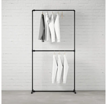 Kovový věšák na oblečení se dvěma tyčemi pro uložení oděvů