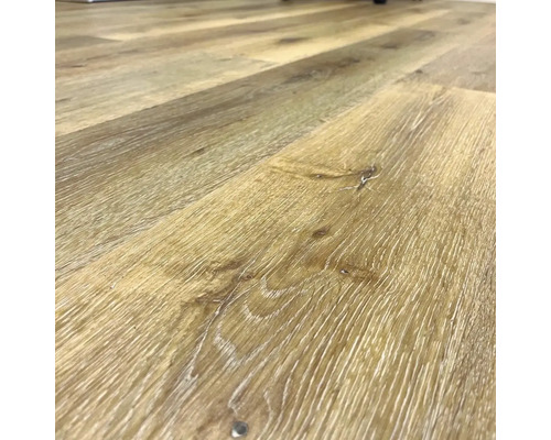 Detail laminátové podlahy s dřevěnou strukturou