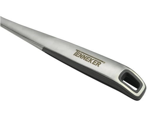 Logo Tenneker na kuchyňském náčiní z nerezové oceli