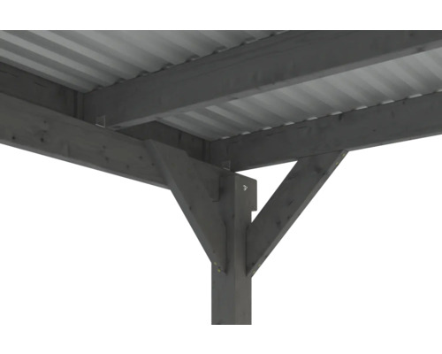 Detail dřevěné konstrukce s kovovou krytinou