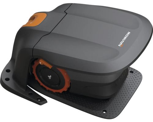 Robotická sekačka Navimow na nabíjecí stanici