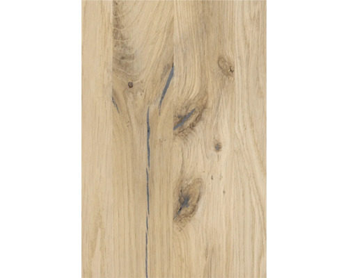 Detail dřevěné desky s kresbou a suky.