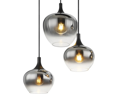 Závěsné svítidlo se třemi šedými skleněnými stínidly a černými závěsy