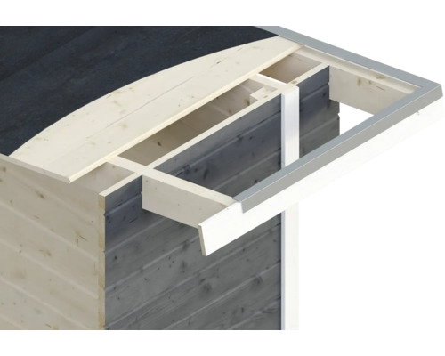 Detailní pohled na zahradní domek s dřevěnými stěnami a střešní konstrukcí