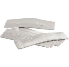 Několik šedých kamenných obkladů