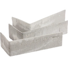 Tři rohové kameny z betonu