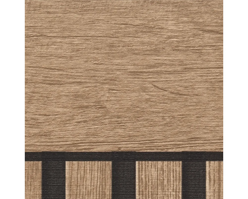 Dekorativní podlahová dlaždice s vzhledem dřeva a tmavými akcenty