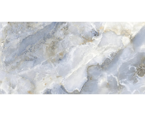 Mramorová dlaždice se světlými žilkami