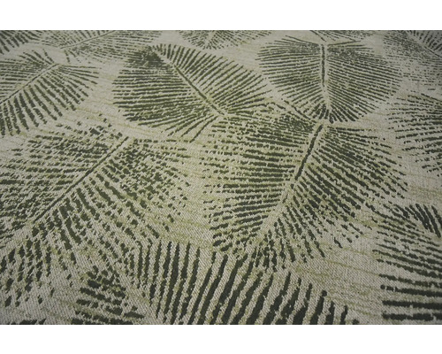 Detail koberce s listovým vzorem