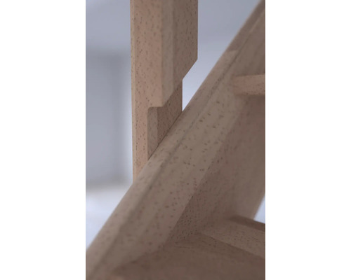 Detailní pohled na dřevěné spojení