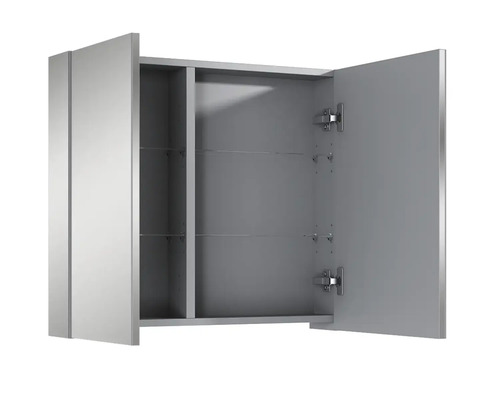 Otevřená zrcadlová skříňka se skleněnými policemi