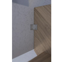 Detail upevnění nábytku na stěnu