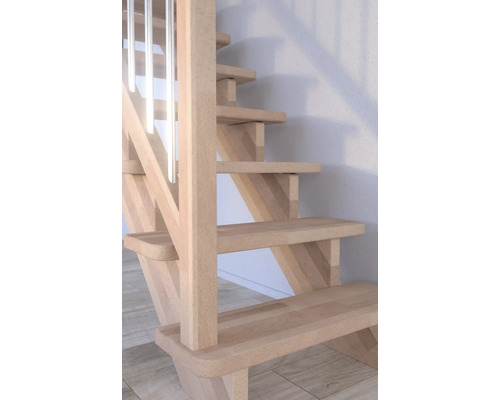 Dřevěné schodiště se zábradlím